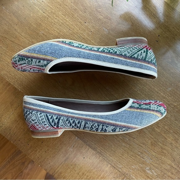 Fortress of Inca Peruvian Patterned Colorful Wool Knit Round Toe Ballet Flats - Picture 4 of 9